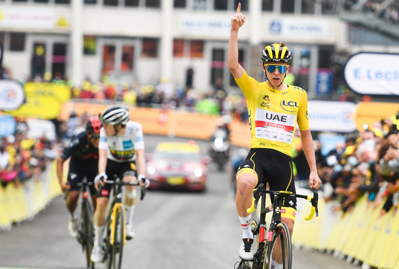 Tadej Pogačar verlängert Vertrag mit Emirates-Flotte bis 2027