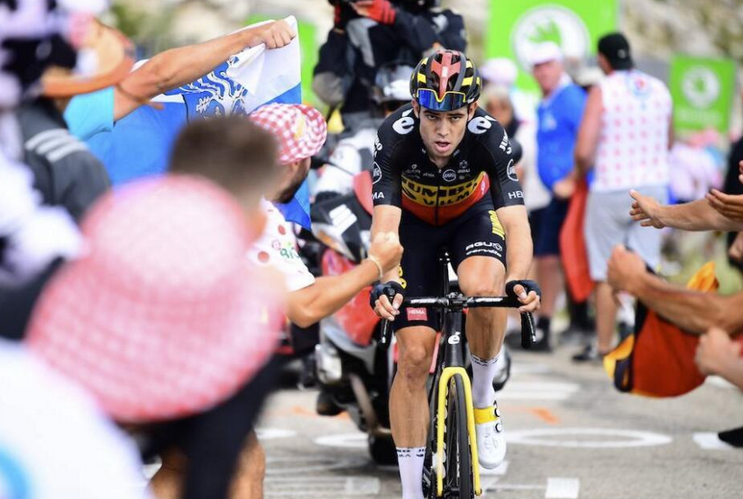 Wout van Aert gewinnt solo